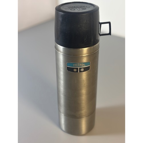 Vintage complete thermos - complete,